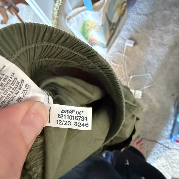 Aerie Army Green Baggy Cargo Pants Size Large Elastic Waist Drawstring Wide Leg - Picture 11 of 11